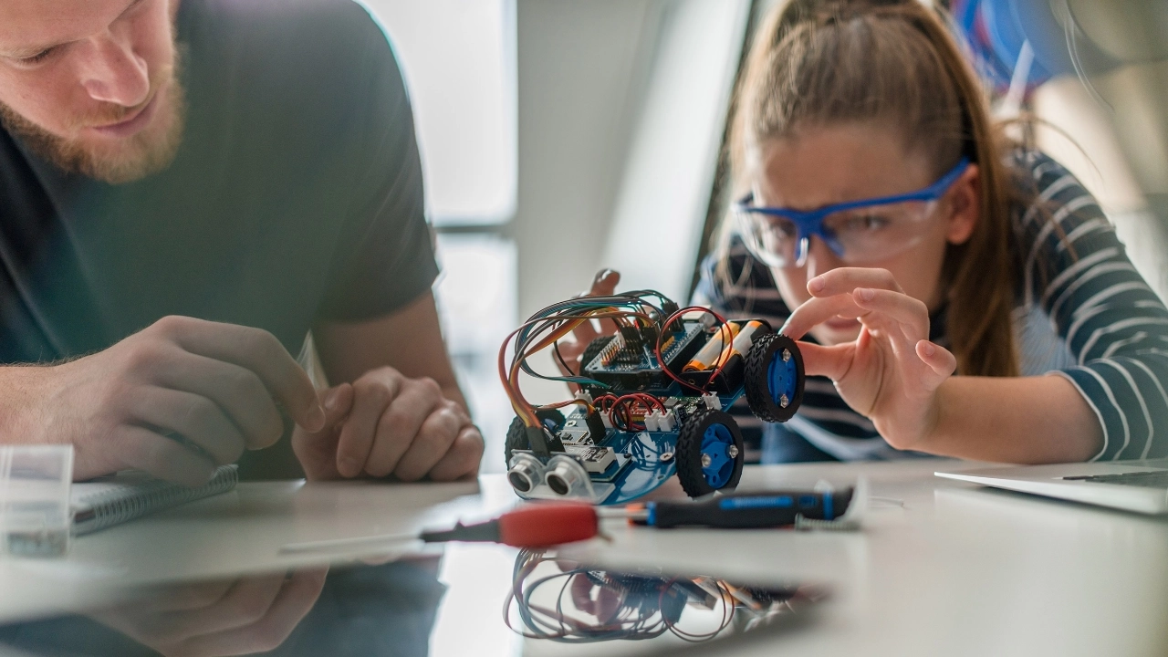 Neues Gesetz kommt. Weiterbildung wird leichter.