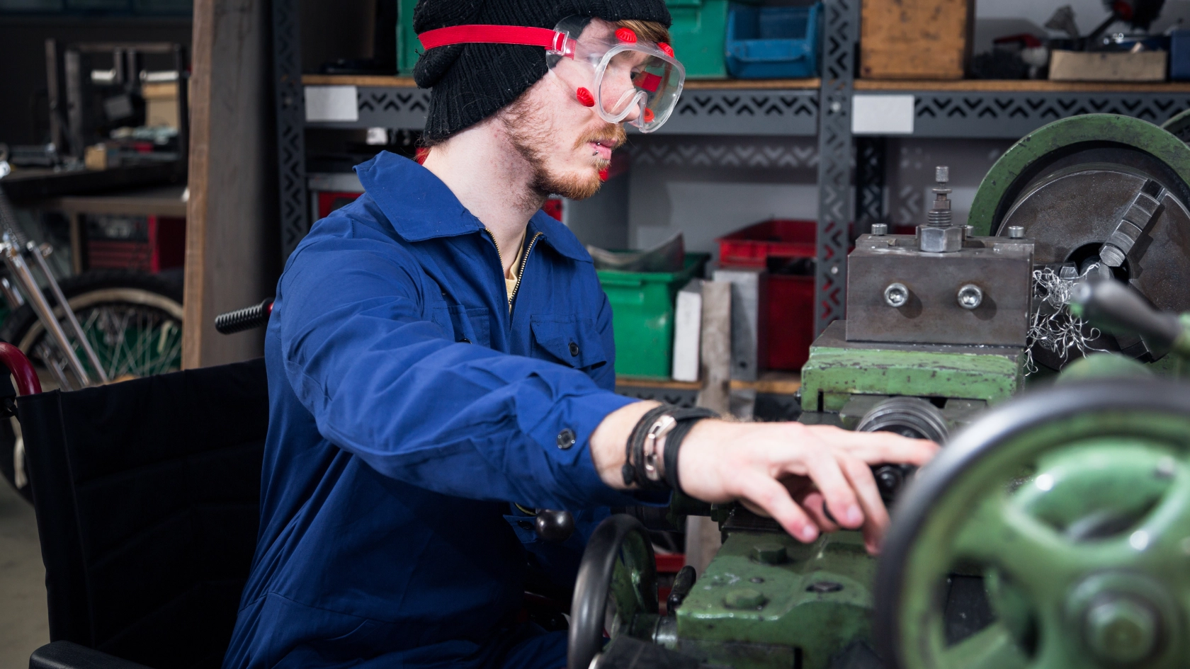 Schwerbehinderung_Mann_Rollstuhl