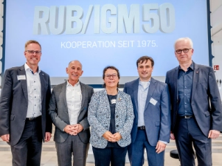 Die Bilder dürfen nur im Kontext der Ruhr-Universität Bochum (RUB) unter Angabe des Copyrights © RUB, Marquard verwendet werden, zum Beispiel für Webseiten der RUB sowie für Texte oder Webseiten, die sich speziell mit Ereignissen an der RUB oder Leistungen von RUB-Mitgliedern beschäftigen. Die Bilder dürfen nicht in Kontexten verwendet werden, in denen die RUB nur stellvertretend für Hochschulen im Allgemeinen steht.